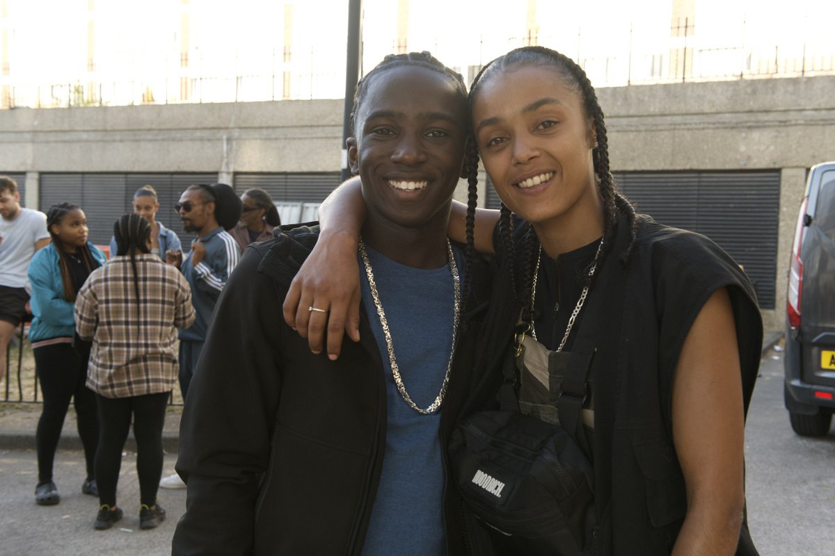 Team work makes the dream work 🙏🏾 TOP BOY has been host to some of the UK’s most talented actors. Here’s a look at some of the good times on the S3 set 🎬