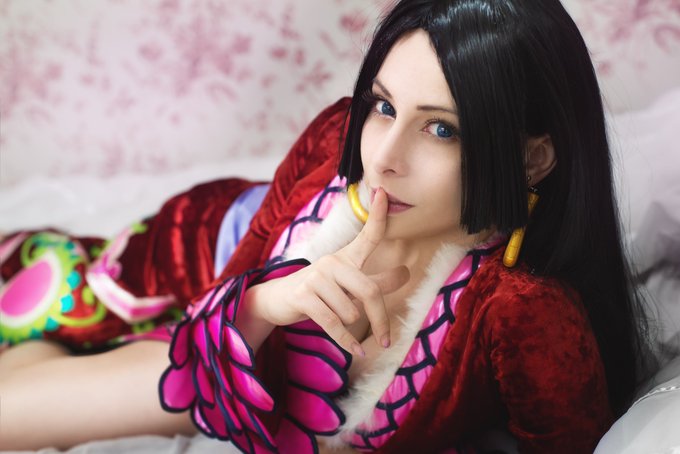 My cosplay of Boa Hancock from #ONEPIECE   メロメロ甘風！！！！！ https://t.co/Pgv3UOrwZX<a href="/tag/onepiece"class="tags">#ONEPIECE</a>
