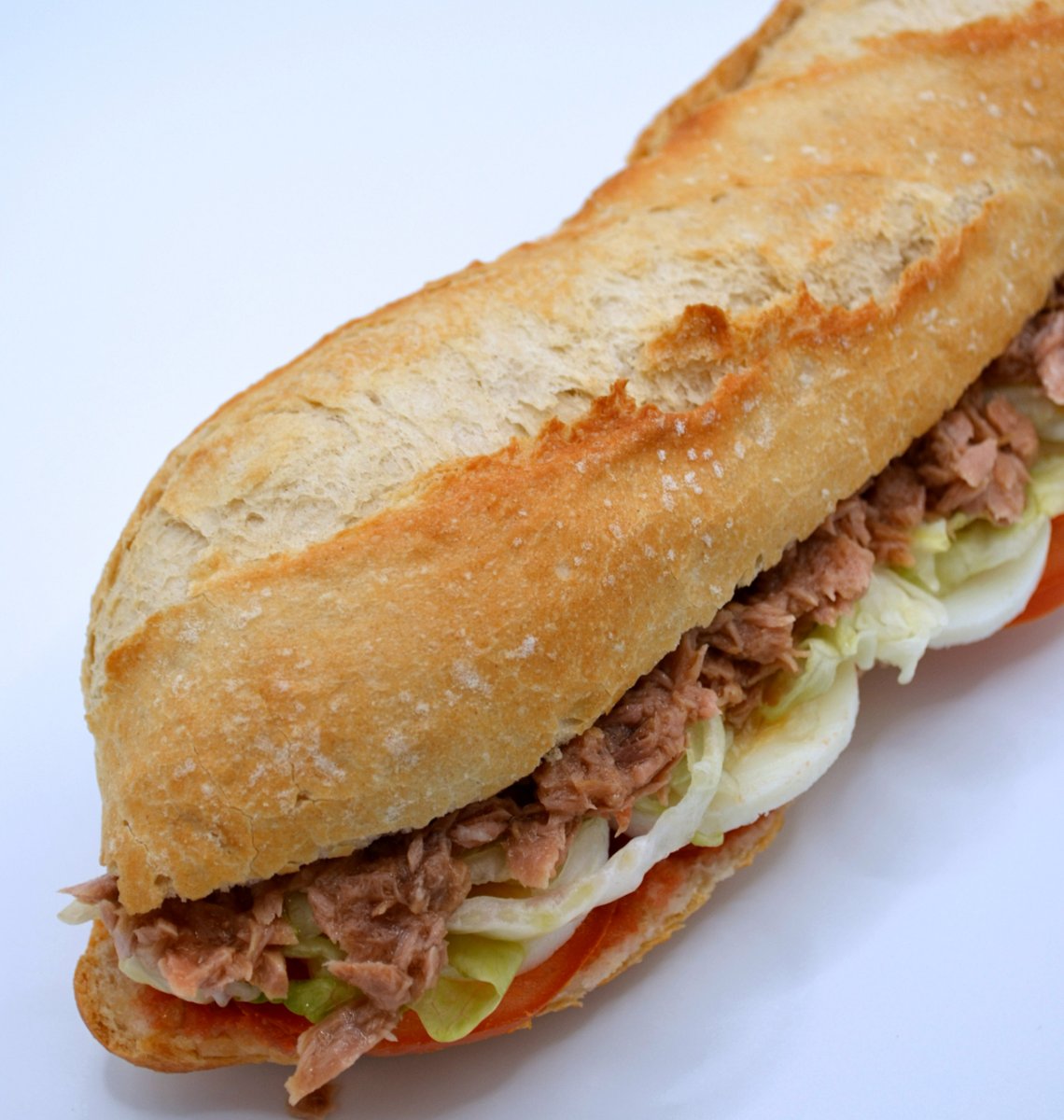 SARTClub's tweet image. Et fa un entrepà vegetal amb tonyina per berenar?🥖