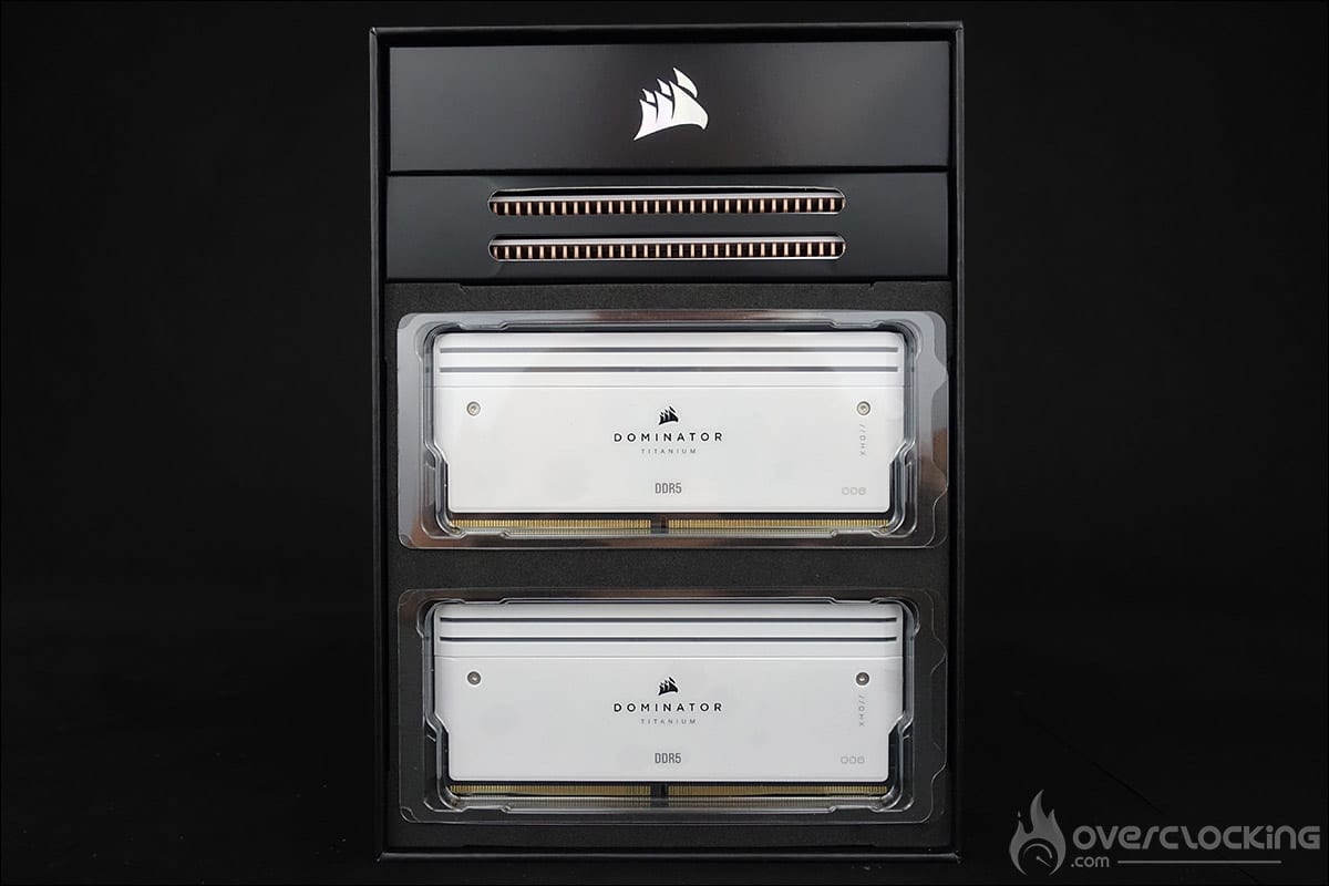 overclex's tweet photo. Elles sont tout simplement superbes les nouvelles Dominator Titanium de @CORSAIRFRA 
On vous propose très bientôt le test sur @Overclocking_Fr !
#DDR5 #Dominator #Corsair #Titanium #7200MTs #DHX @CORSAIR https://t.co/eM1bO14oe1