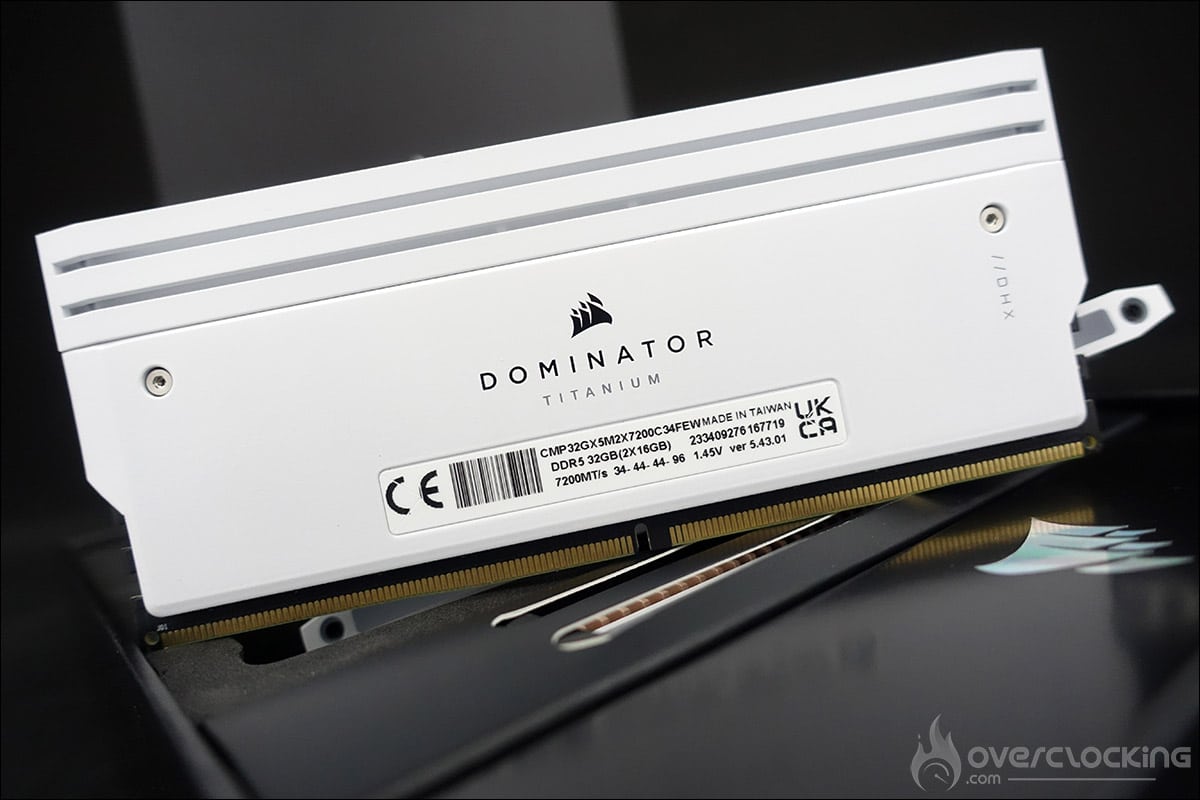 overclex's tweet photo. Elles sont tout simplement superbes les nouvelles Dominator Titanium de @CORSAIRFRA 
On vous propose très bientôt le test sur @Overclocking_Fr !
#DDR5 #Dominator #Corsair #Titanium #7200MTs #DHX @CORSAIR https://t.co/eM1bO14oe1