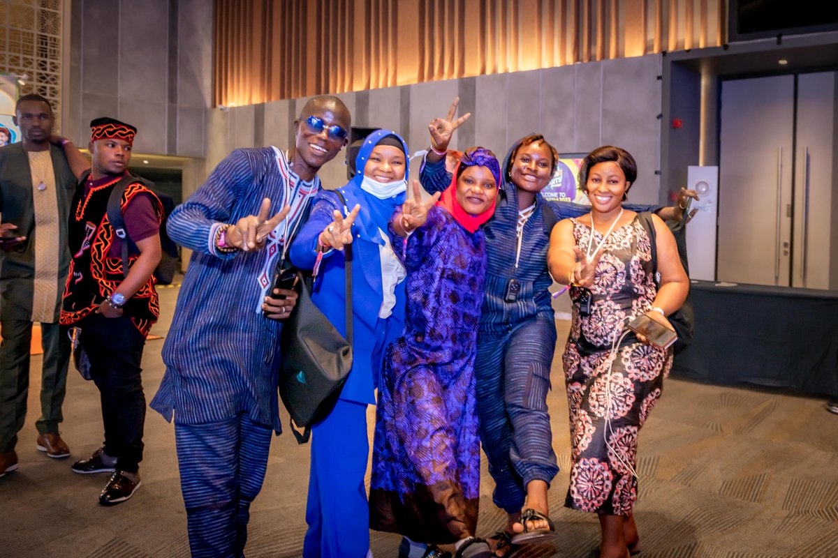 qnetwestafrica's tweet photo. Kusherehekea miaka 25 kama familia ya QNET duniani ilikuwa njia mwafaka ya kuanza Siku ya 1 ya #VMALAYSIA2023. 🎂
Tunatazamia kuunda baadaye bora zaidi tukiwa Pamoja.🌎❤️
#QNET25 #LegacyImpactFuture https://t.co/UyXZPcPgW2