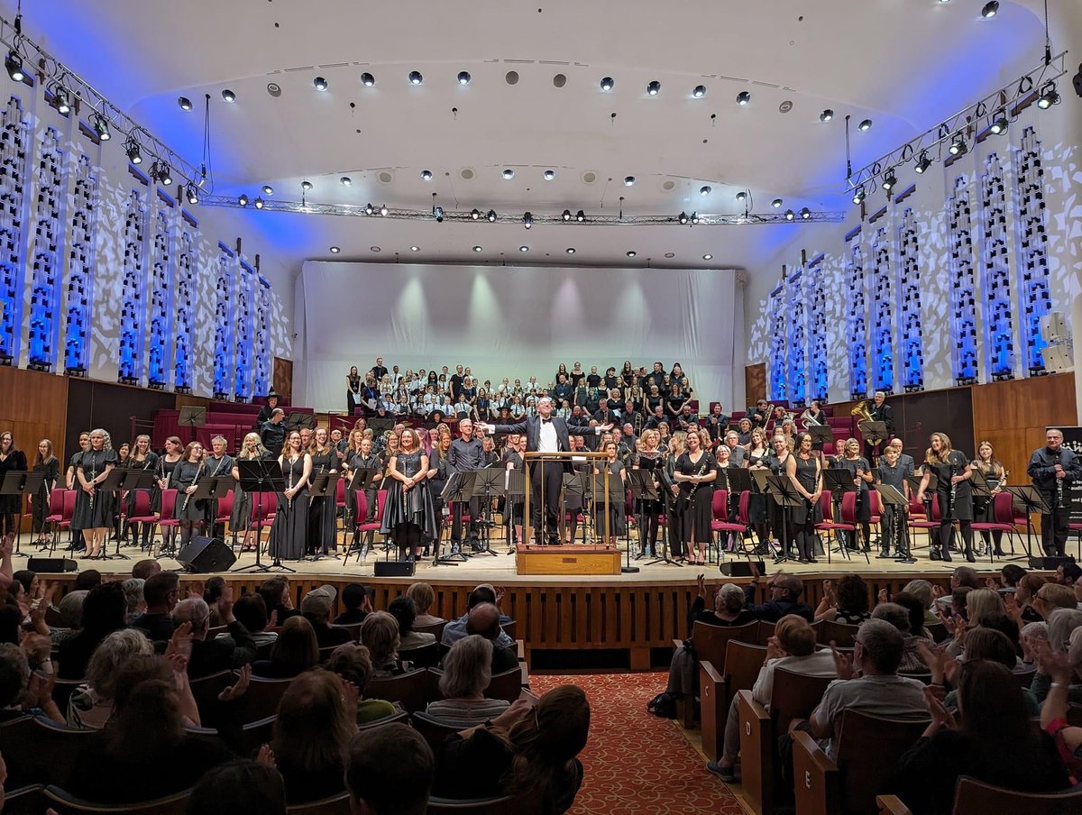 MaghullWindOrchestra (@maghullwindorch) on Twitter photo It was such a fantastic concert yesterday at <a href="/liverpoolphil/">Royal Liverpool Philharmonic</a> with all the MWO musicians and the choirs of <a href="/TheTrinityL5/">The Trinity Catholic Academy 💜</a> , <a href="/StAndrewsCoE/">St Andrews Maghull</a> , <a href="/MaghullHighsch/">Maghull High School</a> and Maghull Community Theatre.
#Liverpool
#Maghull
#movies
#mucials
#StageAndScreen It was such a fantastic concert yesterday at <a href="/liverpoolphil/">Royal Liverpool Philharmonic</a> with all the MWO musicians and the choirs of <a href="/TheTrinityL5/">The Trinity Catholic Academy 💜</a> , <a href="/StAndrewsCoE/">St Andrews Maghull</a> , <a href="/MaghullHighsch/">Maghull High School</a> and Maghull Community Theatre.
#Liverpool
#Maghull
#movies
#mucials
#StageAndScreen