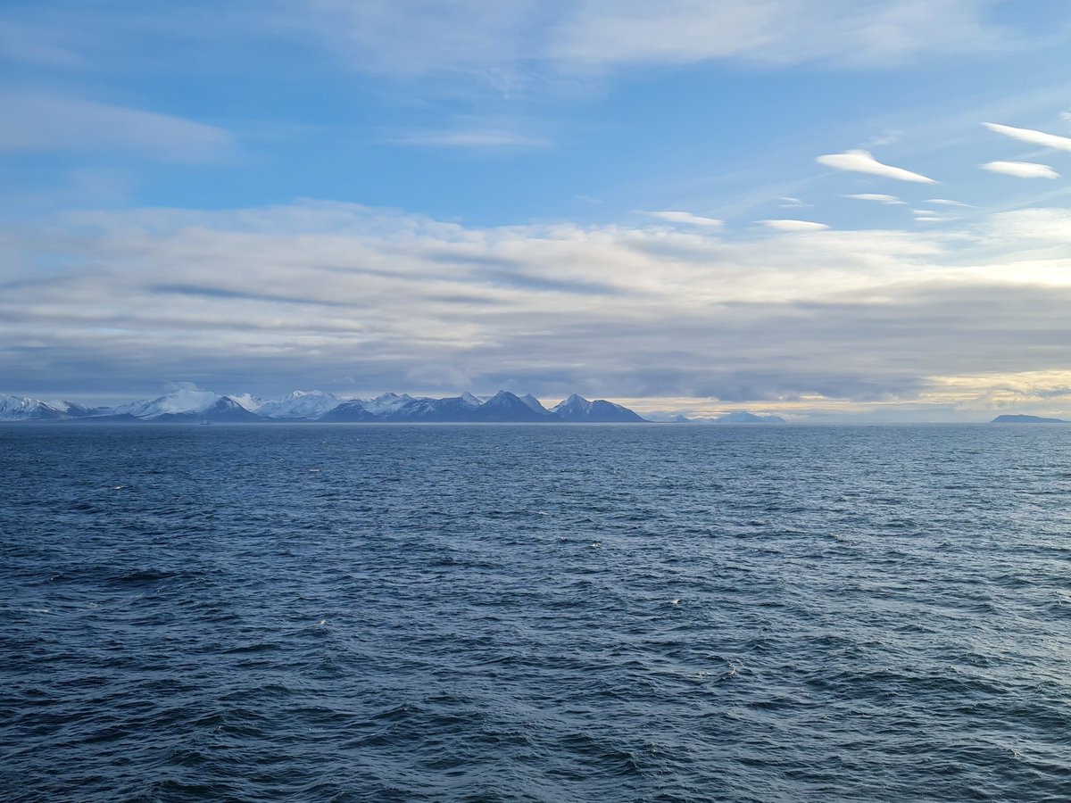 Henrik Fisser (@fisserhenrik) on Twitter photo #FramStraitNPI 2023 🛶
The ice team's work:
+ 7 sea ice stations on drift ice and on fast ice.
+ 37 icebergs registered.
+ Sea ice observations during satellite overpasses.
+ Strategic support with <a href="/CopernicusEU/">Copernicus EU</a> data.
Thanks to <a href="/OceanSeaIceNPI/">Oceans & Sea Ice NPI</a> et al. - it has been fantastic. #FramStraitNPI 2023 🛶
The ice team's work:
+ 7 sea ice stations on drift ice and on fast ice.
+ 37 icebergs registered.
+ Sea ice observations during satellite overpasses.
+ Strategic support with <a href="/CopernicusEU/">Copernicus EU</a> data.
Thanks to <a href="/OceanSeaIceNPI/">Oceans & Sea Ice NPI</a> et al. - it has been fantastic.