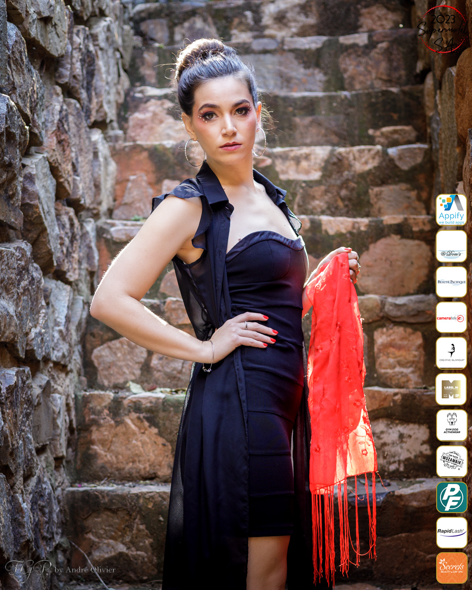 SupermodelSA's tweet photo. Supermodel SA 2023 - Flashback! Supermodel SA 2023 - Theme 2: Fierce and Feminine
Contestant: Susan Pereira
📸: André Olivier - FGP by André Olivier
💄: Kimberly Khalema - Kae Beauty

#beaute_pacifiqueafrica #southafrica #modelshoot #fashiondesignerslife #supermodelsa https://t.co/x0A2NAhwBb