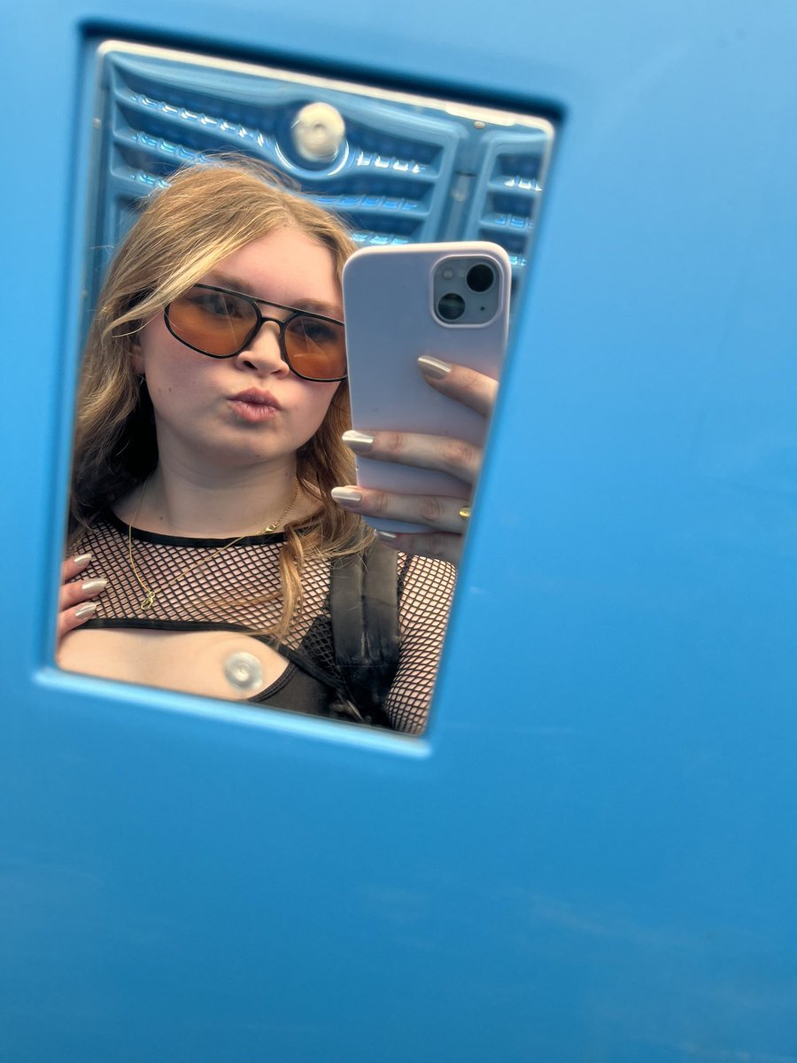shabnob's tweet photo. @RiotFest another year, another @RiotFest port-a-potty https://t.co/Uhmf8ALYgr