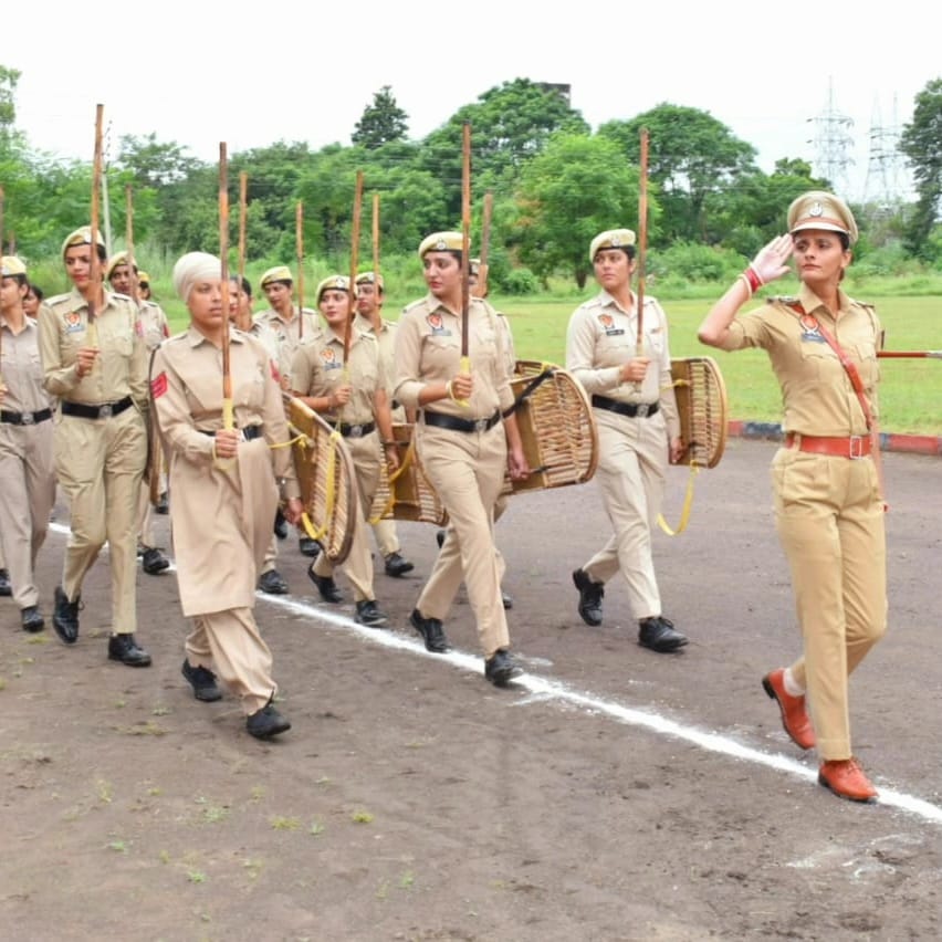 RupnagarPolice's tweet image. Today Rupnagar Police conducted General Parade at Police Line to further strengthen the efficiency, discipline and physical skills of the police force.  SSP Rupnagar has inspected parade.
#GeneralParade