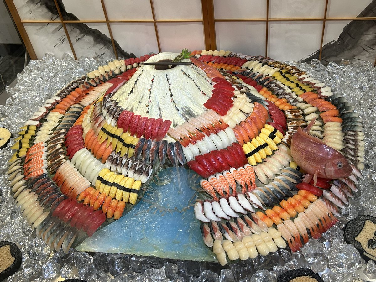 sekine1991317's tweet photo. 🐟エスパルスドリームプラザ/大漁市場
🍣🥢御食事処で、30種寿司食べ放題の昼食😋
https://t.co/rOqo6CN0KC
https://t.co/CzCuAOGwBV
#エスパルスドリームプラザ #S_PULSE #寿司
#大漁市場 #御食事処大漁市場 #寿司食べ放題 https://t.co/r9pU7054VH