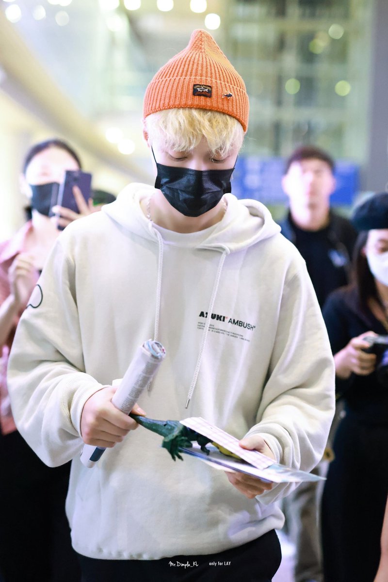 layzsource's tweet photo. baby 🥺❤️‍🩹 https://t.co/CiFXJsZzir