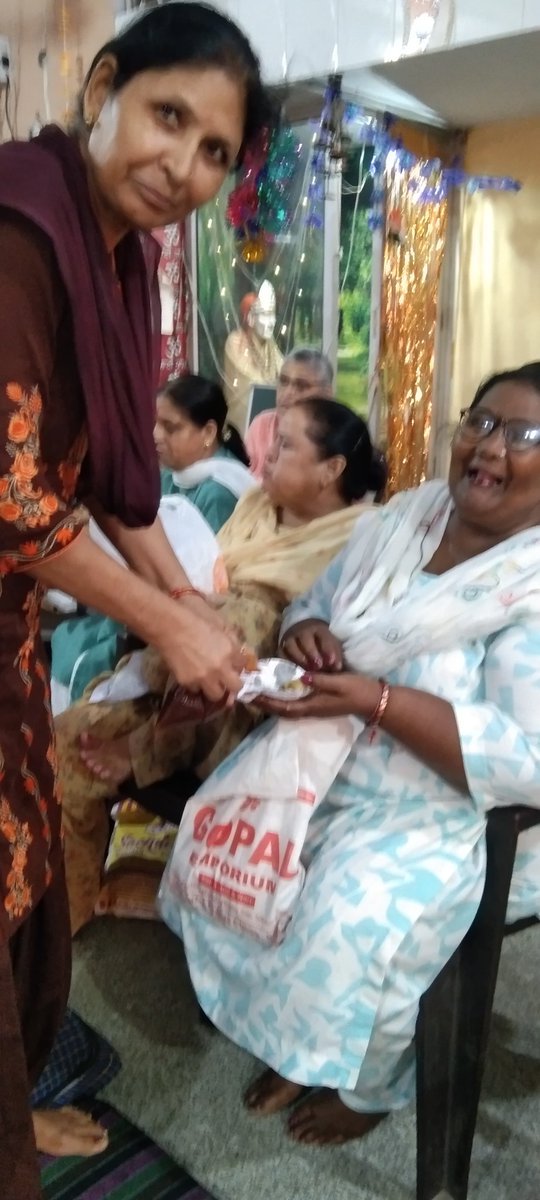 NarinderKaurAd1's tweet photo. Today Mehla morcha Sangrur 1 celebrated birthday of Hon'ble  Prime Minister Shri Narendra Modi ji in Dadri wala Mandir Sangrur
@narendramodi @AmitShah @BJPMM_PUNJAB @MeenuSe31623506 @arvindkhannaoff https://t.co/znpp4EVpcc