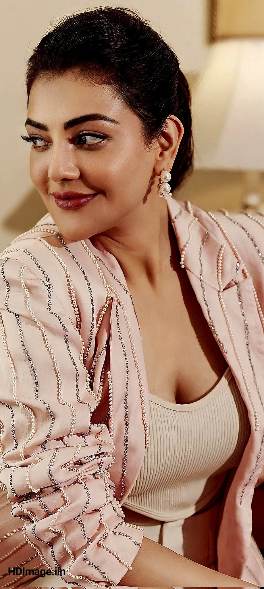 F6SCowsbAAA6s1D?format=jpg&name=large