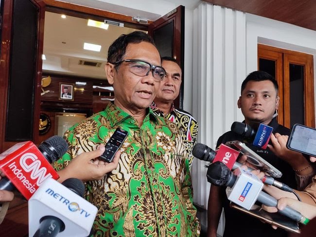 MEMBANTAH PERNYATAAN SESAT PAK MAHFUD MD TENTANG MASALAH REMPANG 

*sebuah thread*