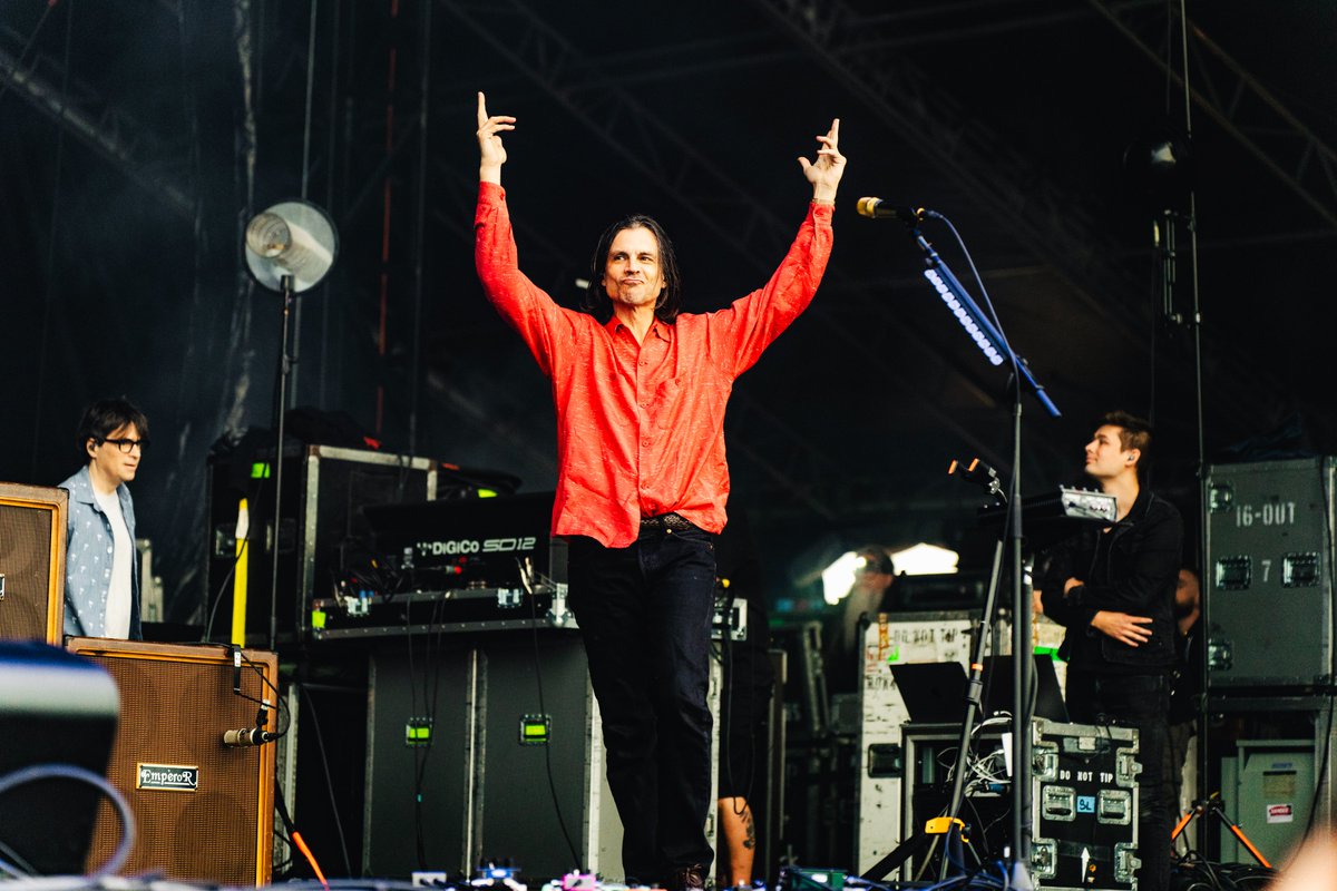 seahearnow's tweet image. Livin' in Asbury Park 🤘 @Weezer