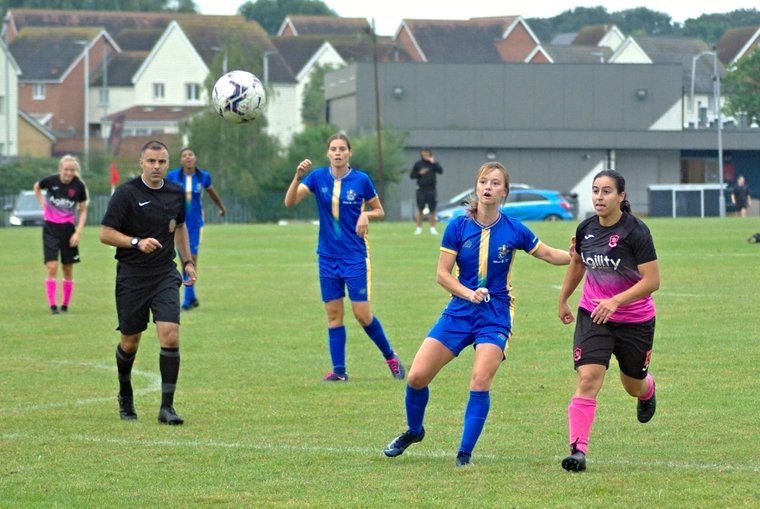 RomfordFC's tweet photo. Sunday Round-Up #Pitchero
Two wins and a defeat for Romford's women's and girls sides this weekend. Here's our round-up
https://t.co/wnvl61MPuf https://t.co/pEShQfNcuD