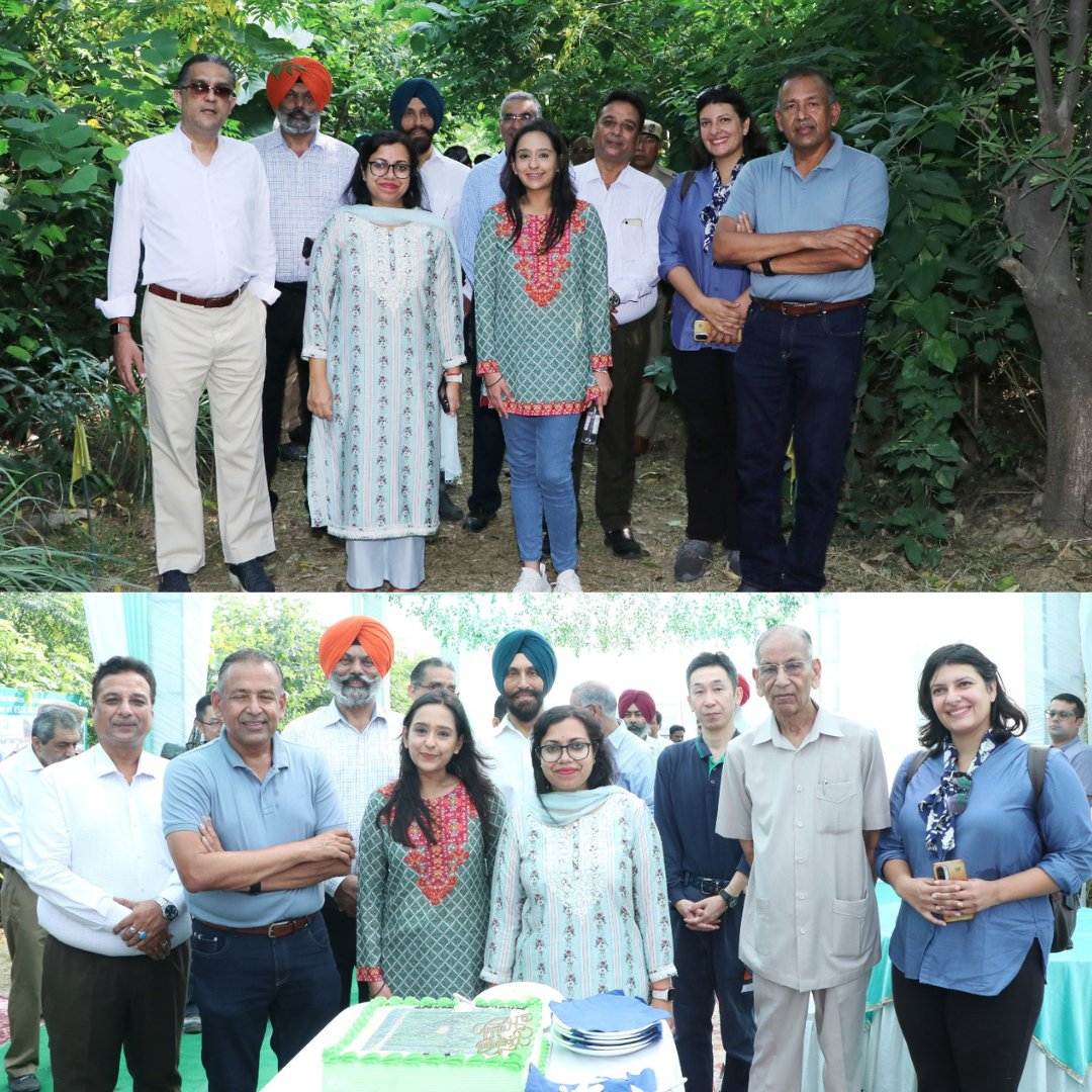 Carpe_Ecosattva's tweet image. The Miyawaki #denseforest planted at @VardhmanSteels in Ludhiana celebrated its 1st B'day!  52,300 saplings of 60 species planted over 4 acres &amp;amp; in 1 year, the average height is 15-20ft! Big Thank You to entire VSSL team for making this Green initiative a success! #ClimateAction