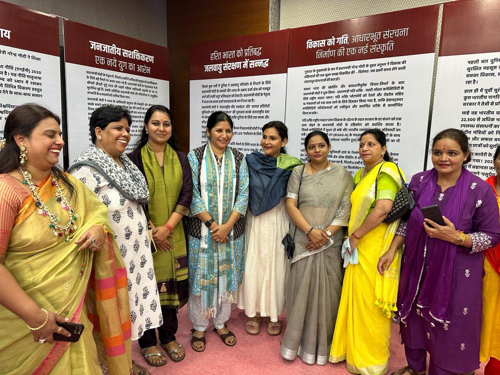 Ipriyalbhardwaj's tweet photo. Yesterday, we marked Sewa Diwas with great honor by inaugurating an exhibition at BJP HQ, New Delhi, celebrating the remarkable life of Hon. PM Shri @narendramodi Ji. A legacy of diligence and selfless service for our youth to emulate.
#PMModiInspiration https://t.co/yeIVPA6iC9