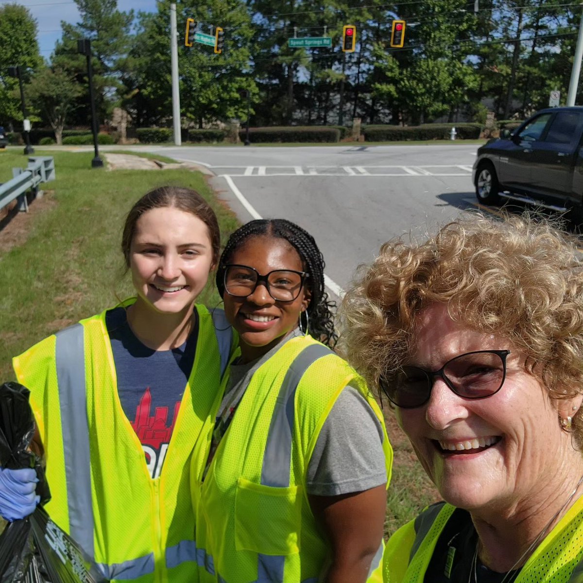 okieinatlanta's tweet photo. We were small in numbers but mighty in trash pick up on Doc Hughes Road, the road adopted by GEN50. @millcreeksb requests the help of @mcfootballcoach @millcreekfca @millcreekgbb @millcreekhoops to finish the road clean up to Sardis Church Rd. @BuckeyeAaron, @gen50org
#GEN50 https://t.co/nd0RozhlhU