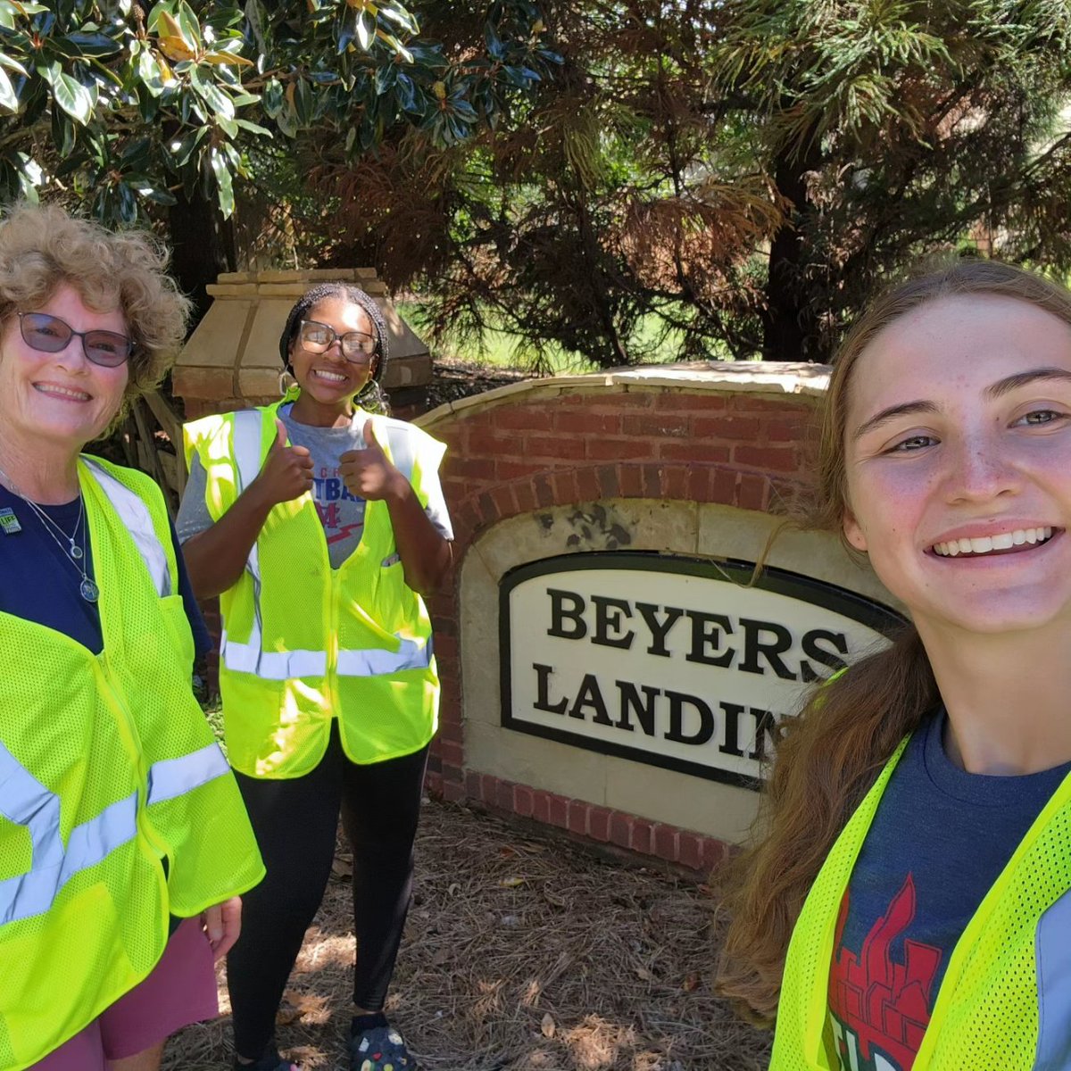 okieinatlanta's tweet photo. We were small in numbers but mighty in trash pick up on Doc Hughes Road, the road adopted by GEN50. @millcreeksb requests the help of @mcfootballcoach @millcreekfca @millcreekgbb @millcreekhoops to finish the road clean up to Sardis Church Rd. @BuckeyeAaron, @gen50org
#GEN50 https://t.co/nd0RozhlhU