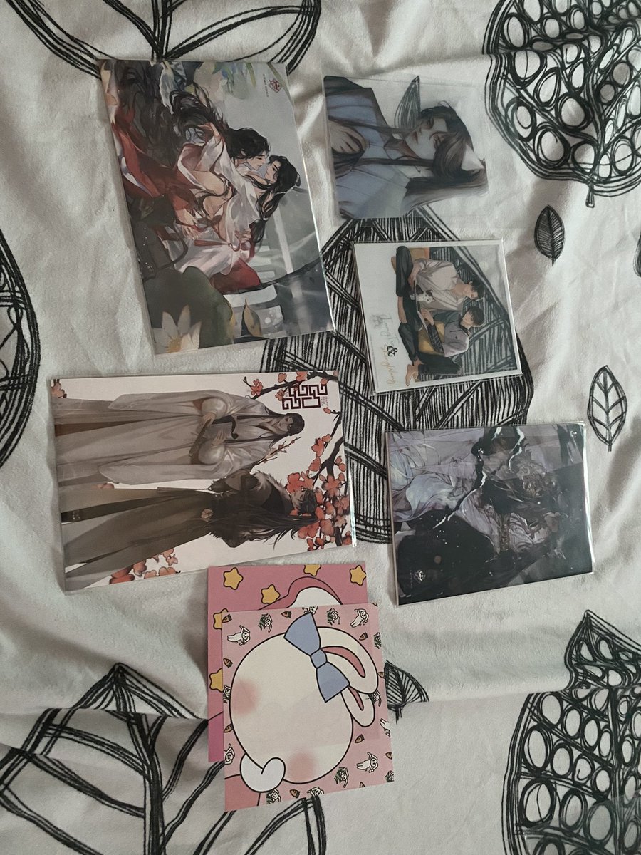 stgermainswife's tweet photo. They arrived safely! Thank you so much for packaging them so well ๐ฅบ๐ซถ Icb I own Moumou and QJJ merch now AHAHAHA #p_feedbacks https://t.co/wjiNfJYqo7