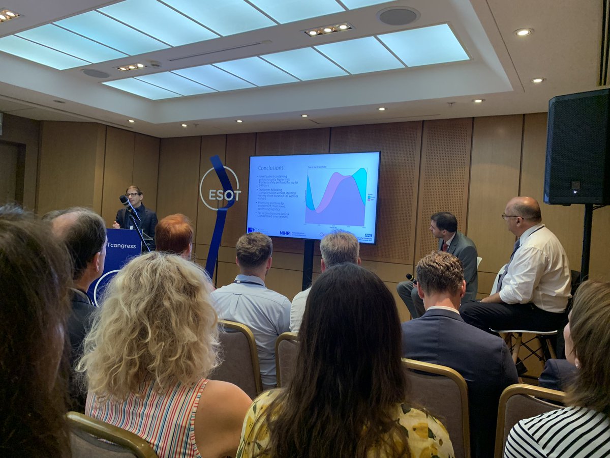 Richard Dumbill presenting his excellent data from the NKP-1 trial to a packed room at #ESOTcongress. Great Focus Group session on #kidney #IRI and #machineperfusion
@ESOTtransplant @OxTxResearch @NDSurgicalSci @organ_ox @AnnaAustrie