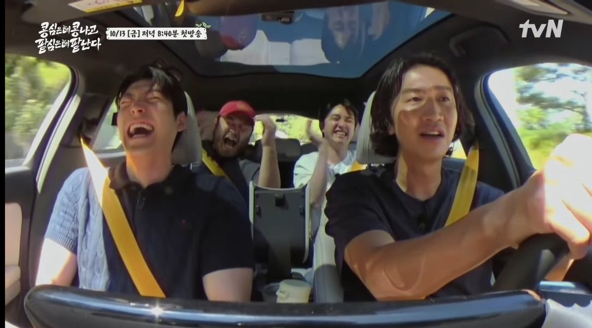 kdrama_menfess's tweet photo. •kdm• semoga ada ott inter nayangin variety show barunya Na PD😭 aku udah siap ikutan bertani sama lee kwangsoo, kim kibang, kim woobin, doh kyungsoo 😭✊
https://t.co/Pqukzey8JF