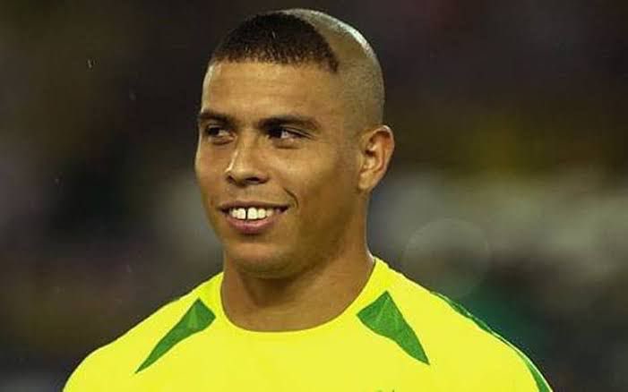 viagempassado's tweet photo. 18/09 - Aniversariantes do Dia 🎂🥳
- Ronaldo, Ex-Jogador, 47 Anos
- Poliana Abritta, Jornalista, 48 Anos
- Frank Aguiar, Cantor, 53 Anos
- Xzibit, Rapper, 49 Anos
Parabéns!
#18DeSetembro #ViagemAoPassado #Aniversario https://t.co/9uTMFN9EOk