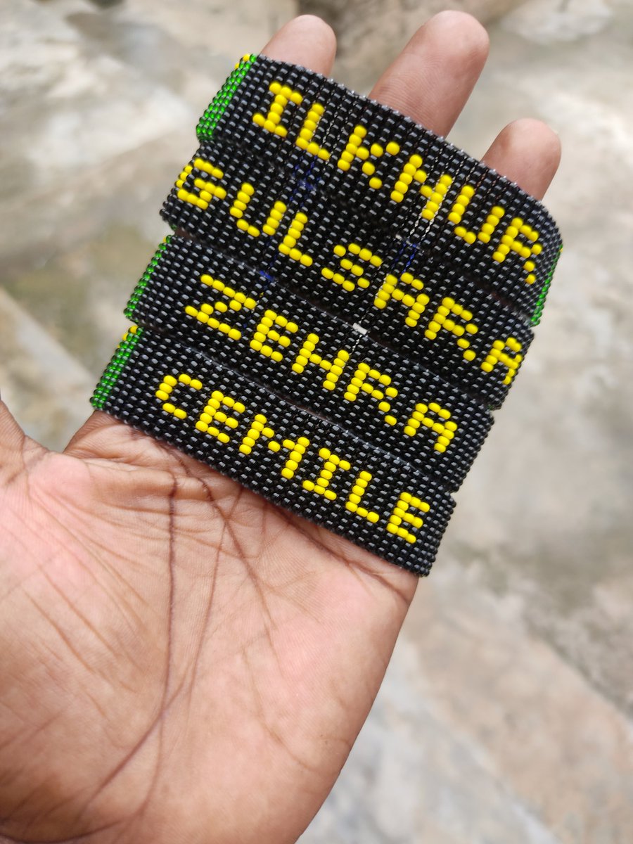 Lee_guidotti's tweet photo. Naomba retweet zenu na kuniungisha  ili niweze pata hela ya kula

Naitwa #DadaAfricaa 
Nauza Accessories za kiasili zilizotengenezwa kisasa kama

🍁BRACELET
☘️EARRINGS
🍁WAISTBEAD
🍀KEYHOLDER
🍁CHARM
🍀ANKLET
🍁NECKLACE

📌Location
KIMARA SUKA

☎️Contact call/Whatsup
0683084746 https://t.co/RpFNn4zk8v