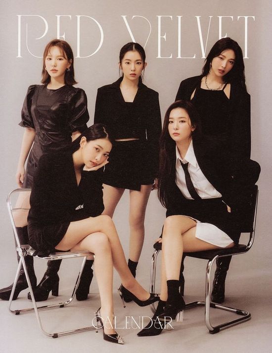 viraltakes's tweet photo. Red Velvet will make their comeback in November with their 3rd full album, SM Entertainment has confirmed. https://t.co/JEGhPSCcvO