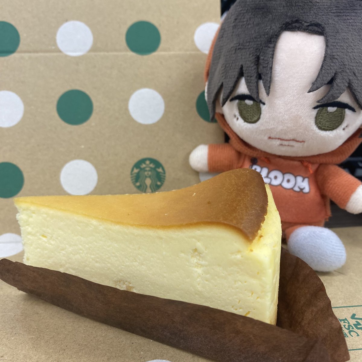 ansnak22's tweet photo. HAPPY BIRTH DAY🎉

職場で小さめにお祝い🎂 https://t.co/gRSM8PUxHN