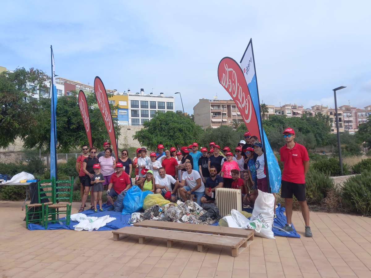 Este fin de semana el proyecto #MaresCirculares de <a href="/CocaColaEP_es/">Coca-Cola EP Iberia</a> ha llegado a la playa de la Malladeta. Muchas gracias a todo@s #CentroLesTalaies, por su ilusión y ganas; #ajuntamentlavila #CNLaVila #grupoBrotons #ThisIsForward #EconomiaCircular #Inclusion #Sostenibilidad