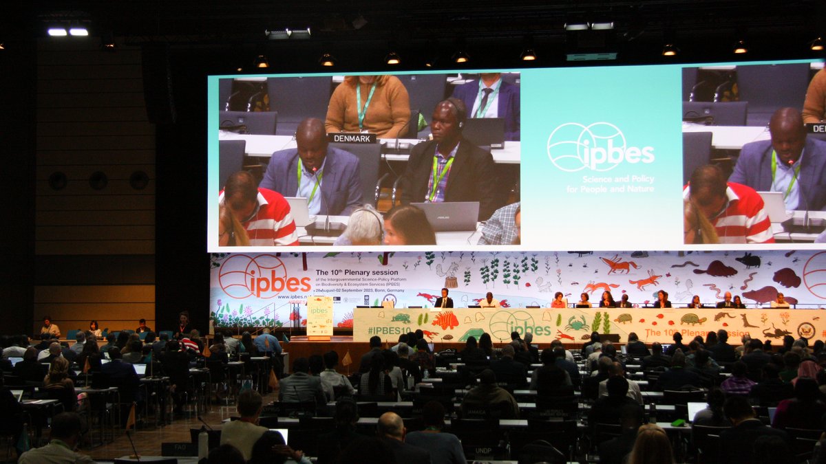 KuchemKonferenz's tweet image. Die 10. Vollversammlung der IPBES fand sechs Tage lang im World Conference Center Bonn statt. Im Auftrag der BonnCC Management GmbH durften wir die Konferenz technisch planen, ausstatten und betreuen. #Konferenztechnik #Eventtechnik #IPBES #Dolmetschtechnik #Veranstaltungstechnik