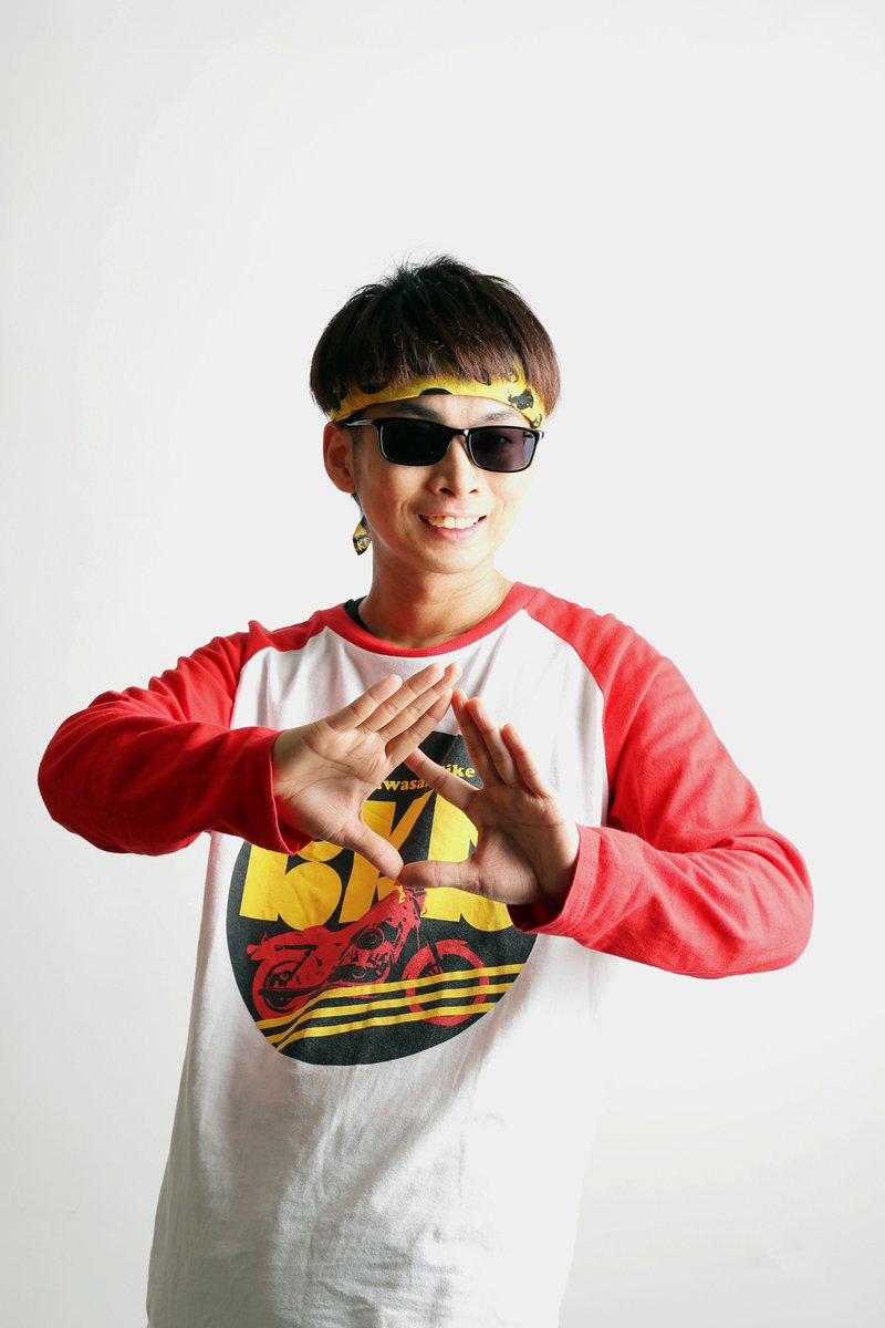mc1010_luckyfm's tweet photo. 【緊急告知】

#BMSG や #GSMB で盛り上がってたら…
なんと次回！ 大事をとってお休みする
#オズワルド 畠中さんの代役で
#BKB ( @BKBbunbun )バイク川崎バイクさんが
#mc1010 にヒィアすることに決定🏍️

奇跡が奇跡を呼びました‼️
明日朝8時までに応援メール待ってます🏍️

#LuckyFM #レバレジーズ https://t.co/iTuk0yXOCg