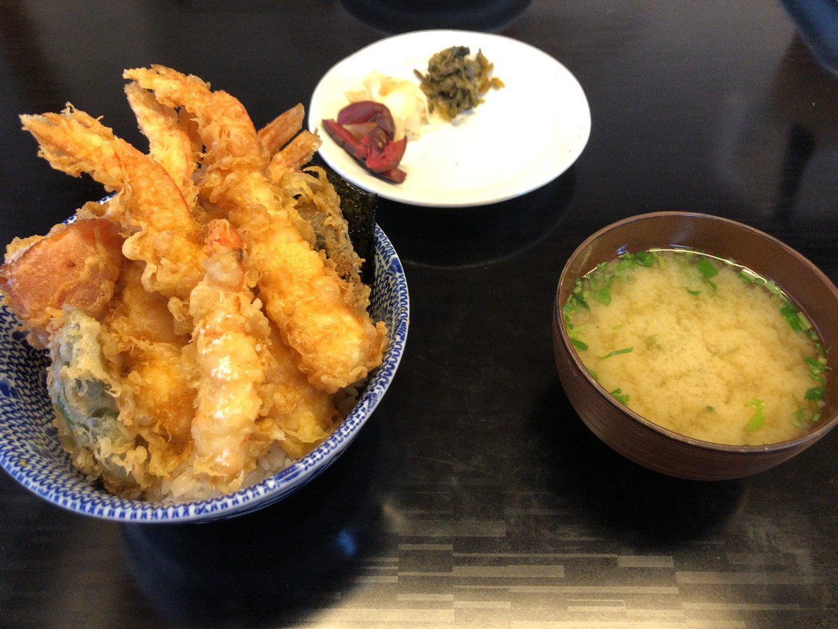 JEXMKW's tweet photo. 下船後の暴飲暴食本当に嬉しい https://t.co/1H8q6EOQLF