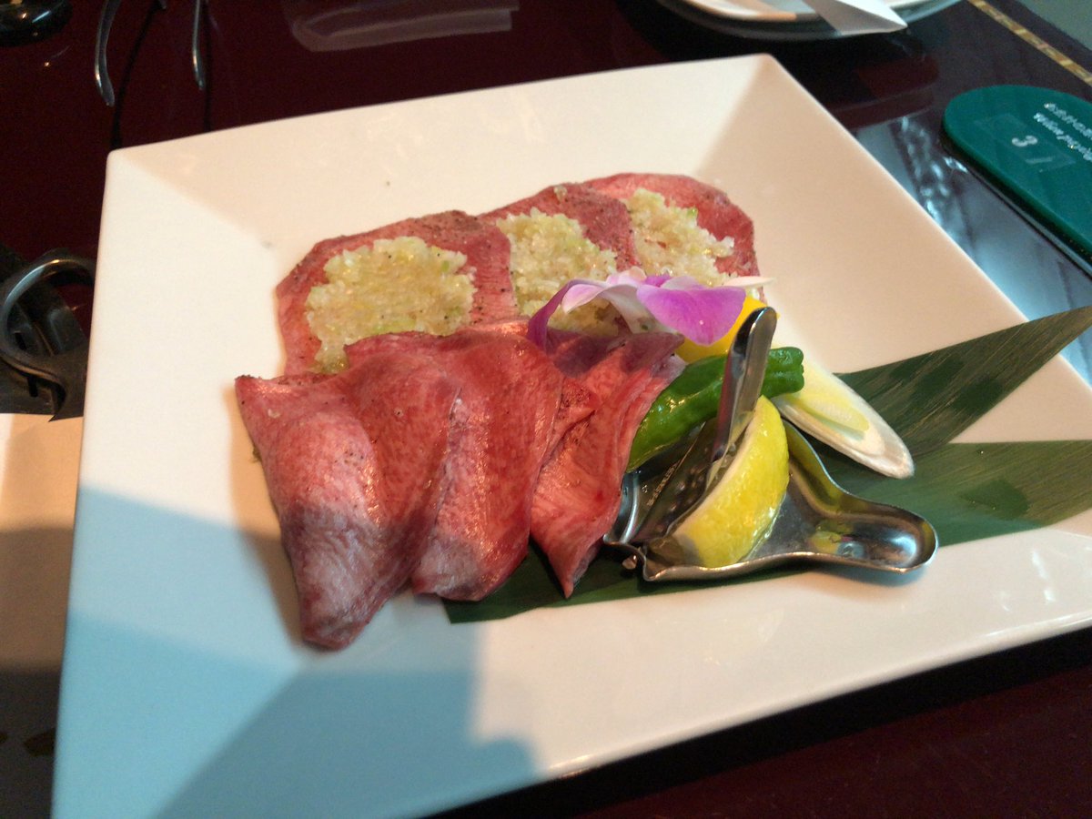 JEXMKW's tweet photo. 下船後の暴飲暴食本当に嬉しい https://t.co/1H8q6EOQLF