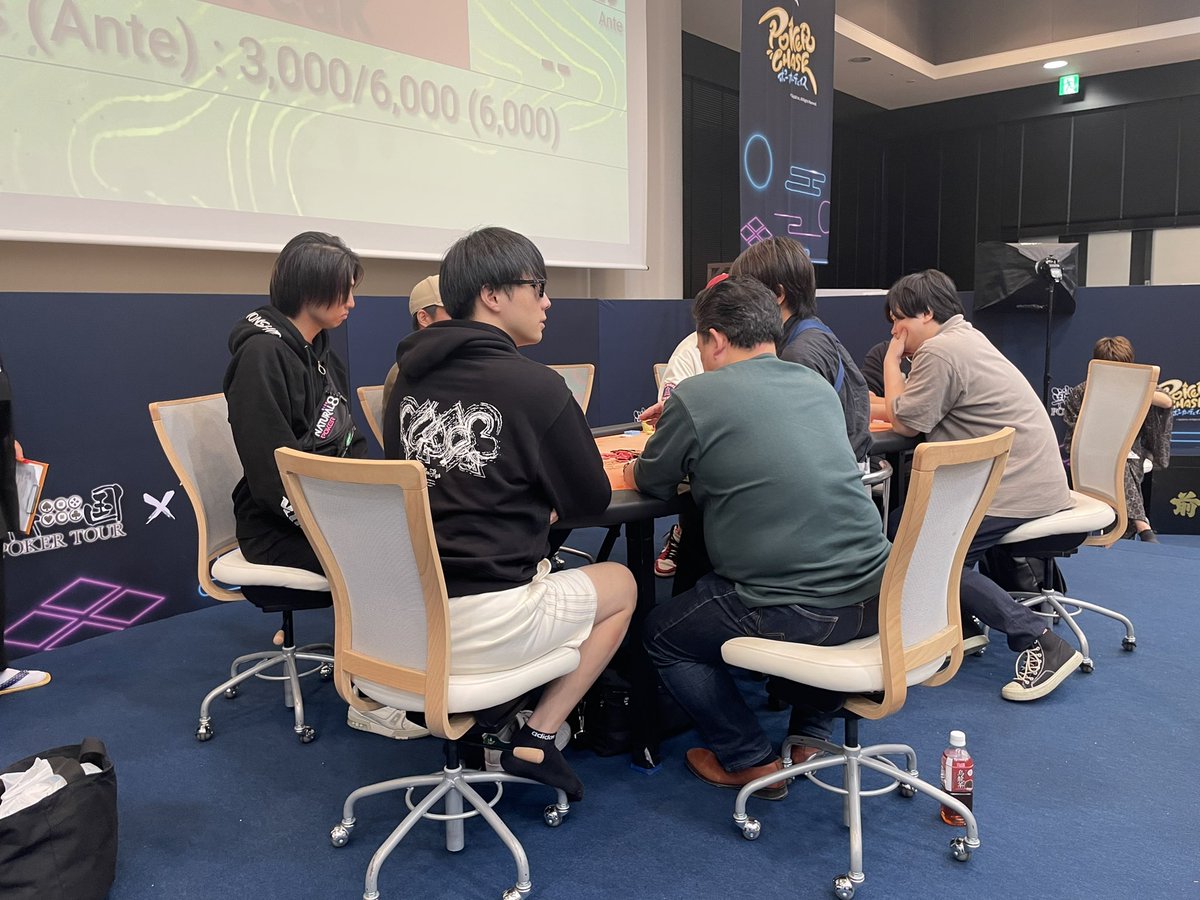 FO_ISP's tweet image. 9highを背負う男
頑張れ

#戦国ポーカーツアー 
#がんばれセイ
#9high