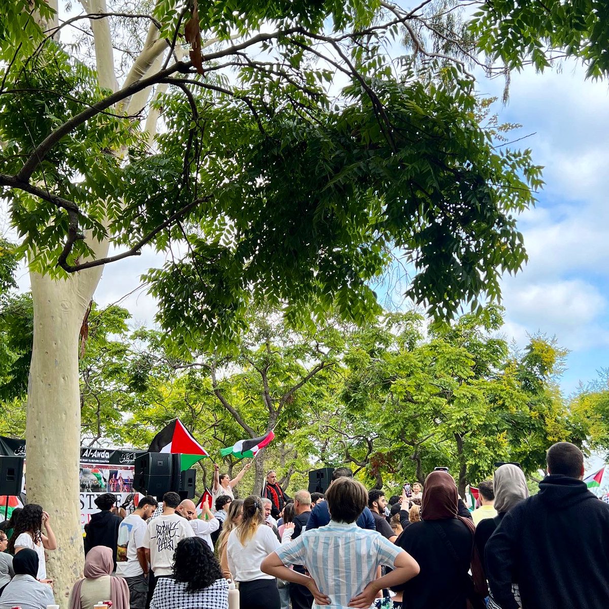 JVPers attended @AlAwdaPRRC 14th Annual Palestine Picnic Day and handed out (settlement) free ice cream! Such a beautiful showcase of Palestinian culture and resistance. Can’t wait for next year!! 🍨🇵🇸