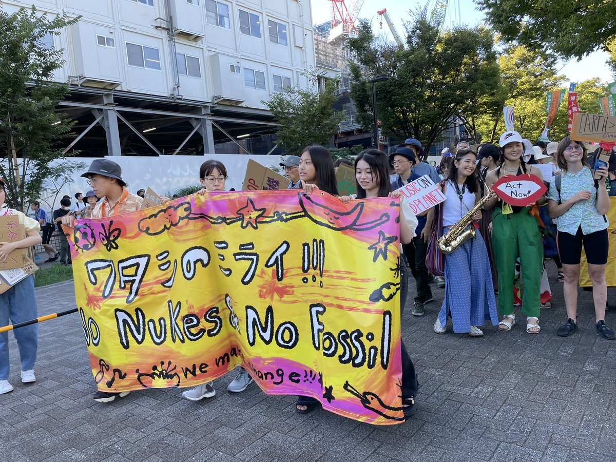 watashi_mirai's tweet photo. ９.18ワタシのミライ
パレード出発準備中！！ https://t.co/DmyHSCZk60