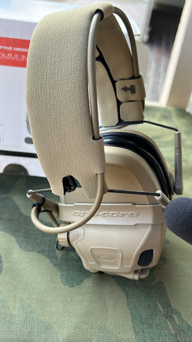 Ranger12261119's tweet image. オプスコアの最新のイヤマフ型コミュニケーションシステムです。
やっぱり純正ヘッドセット凄い‼️
#オプスコア
#AMP
#opscore