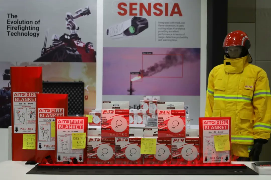 AitoFirework's tweet photo. Thank you to all who joined us at OGA 2023 last week! It was an incredible event filled with cutting-edge solutions and valuable networking opportunities. 🚒🔥🌟 If you missed it, here's a glimpse of the event for you. 

#OGAMalaysia https://t.co/3J2Sy1zyTF