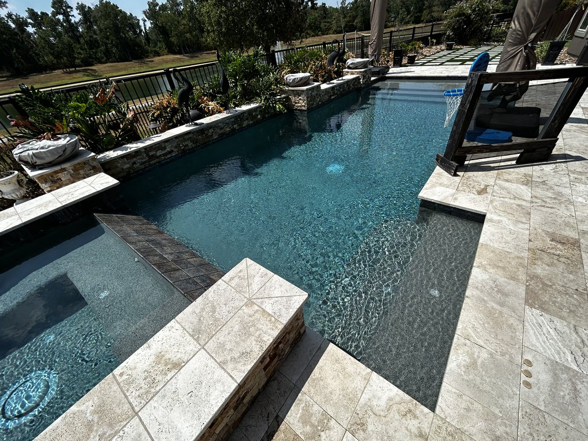SandStonePS's tweet image. Before and after pics on our new replaster job 😍🌊. WOW.

Check out our website for how we can get you a fresh pool look today with a free estimate 🙌! 

#Houstonpools #Houstonpoolservice #Texaspools #Houstonbusinesses #ThewoodlandstX #Springtexas #Texaspool