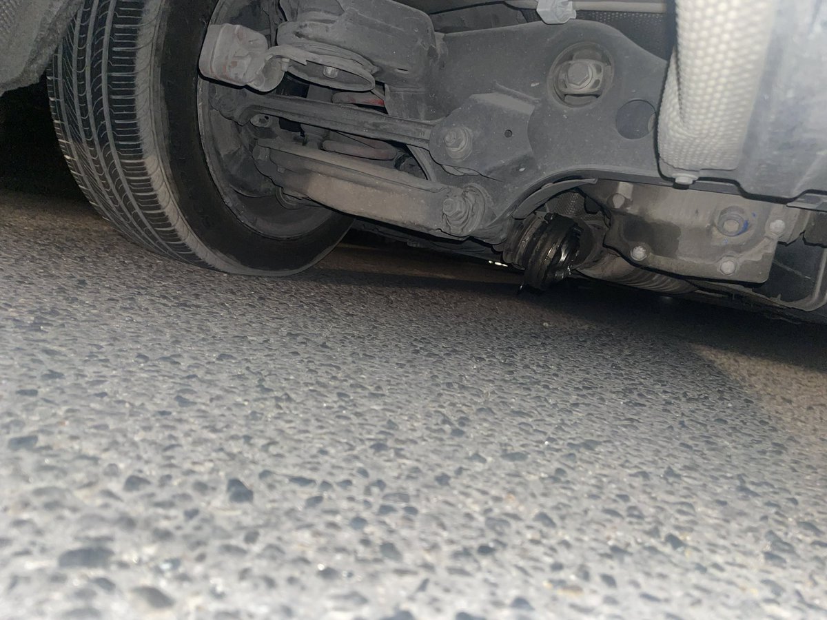 MAN DOWNNNN , NOT THE BIMMERR😭