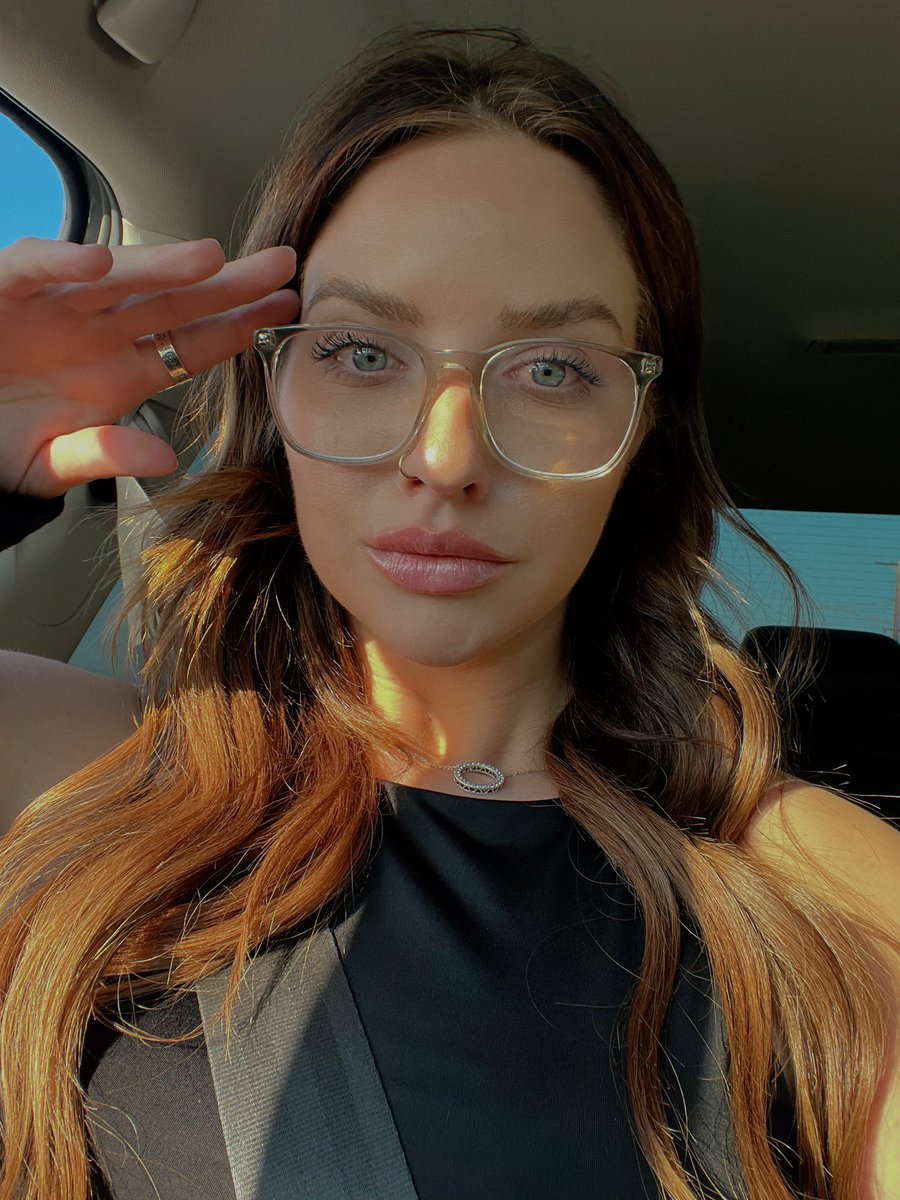 emmaanicoleee's tweet photo. Who wants to kiss? https://t.co/uNb1hsj1rt