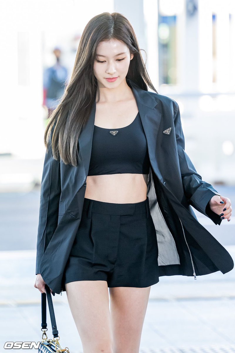 this momo with this sana