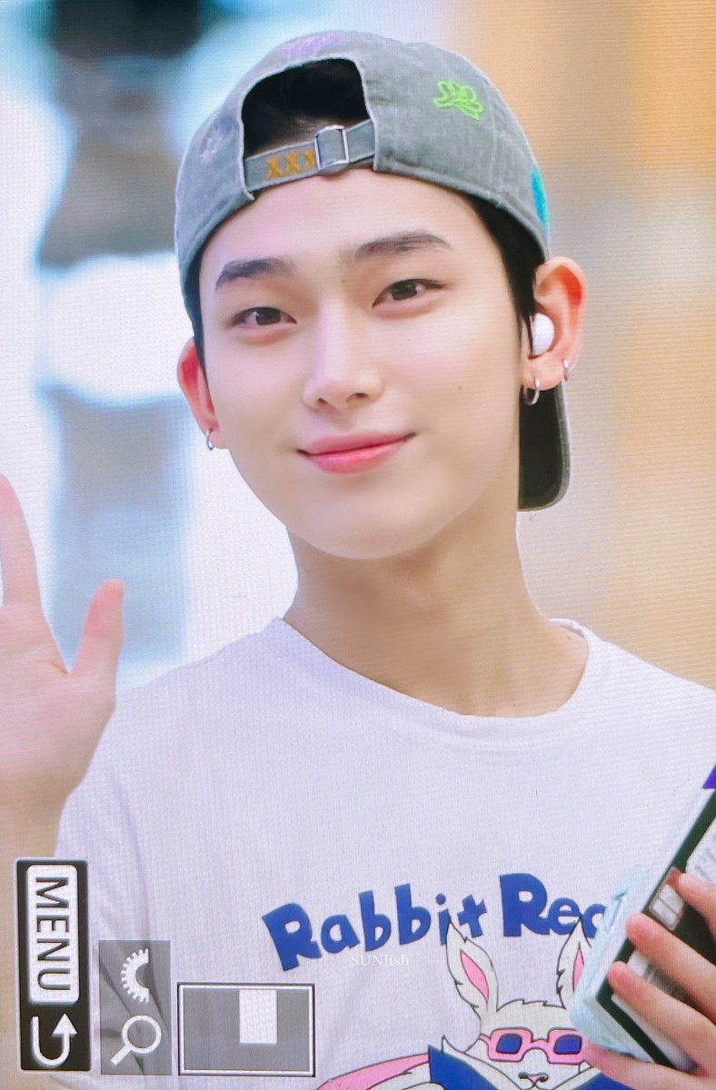 ๐๐๐๐ฅ๐ข๐ฌ๐ก tweet media