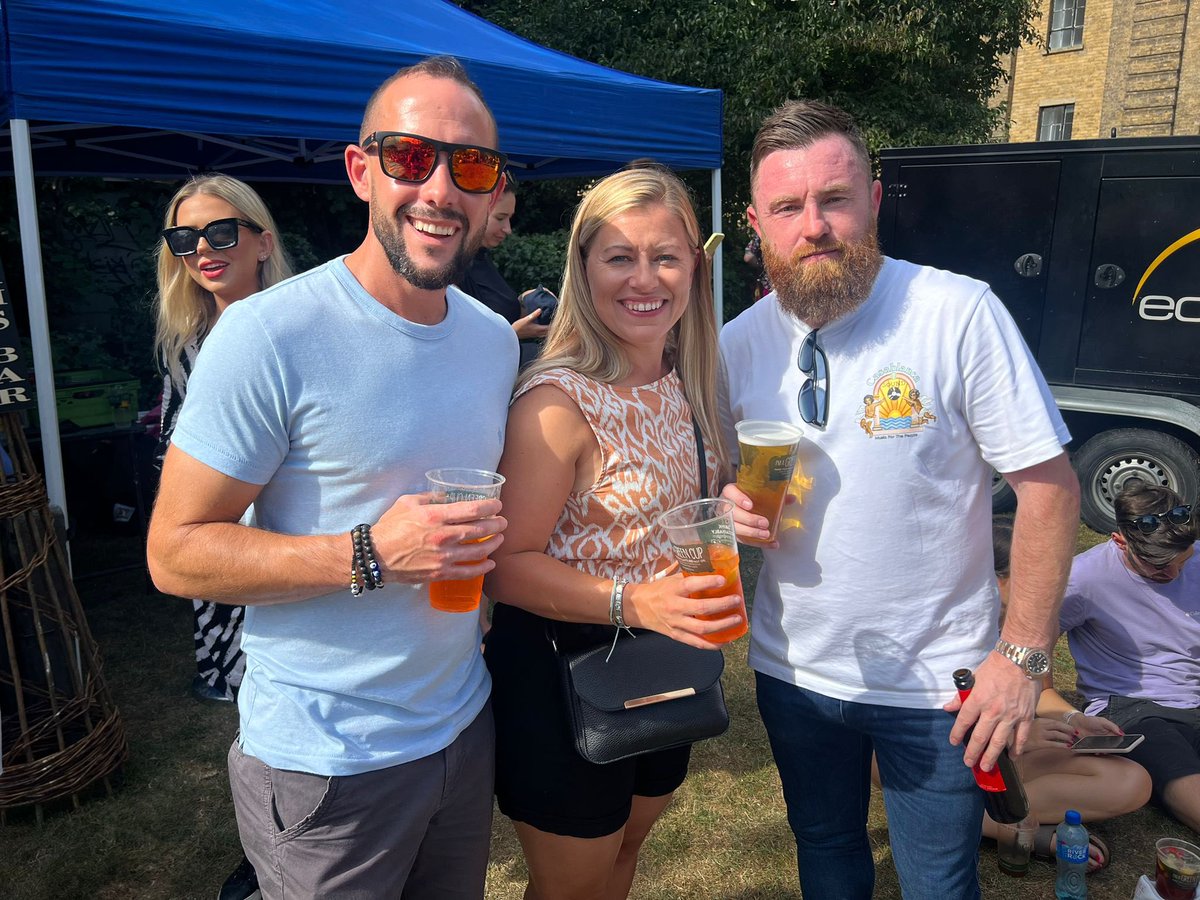 speirsy1981's tweet photo. Bermondsey street festival 2023 🤘. #bermondseystreetfestival #bermondseystreetfestival #bermondsey #se1 #livemusic #thedustsheetband##dustsheetband https://t.co/ZbPDJ8HCjm
