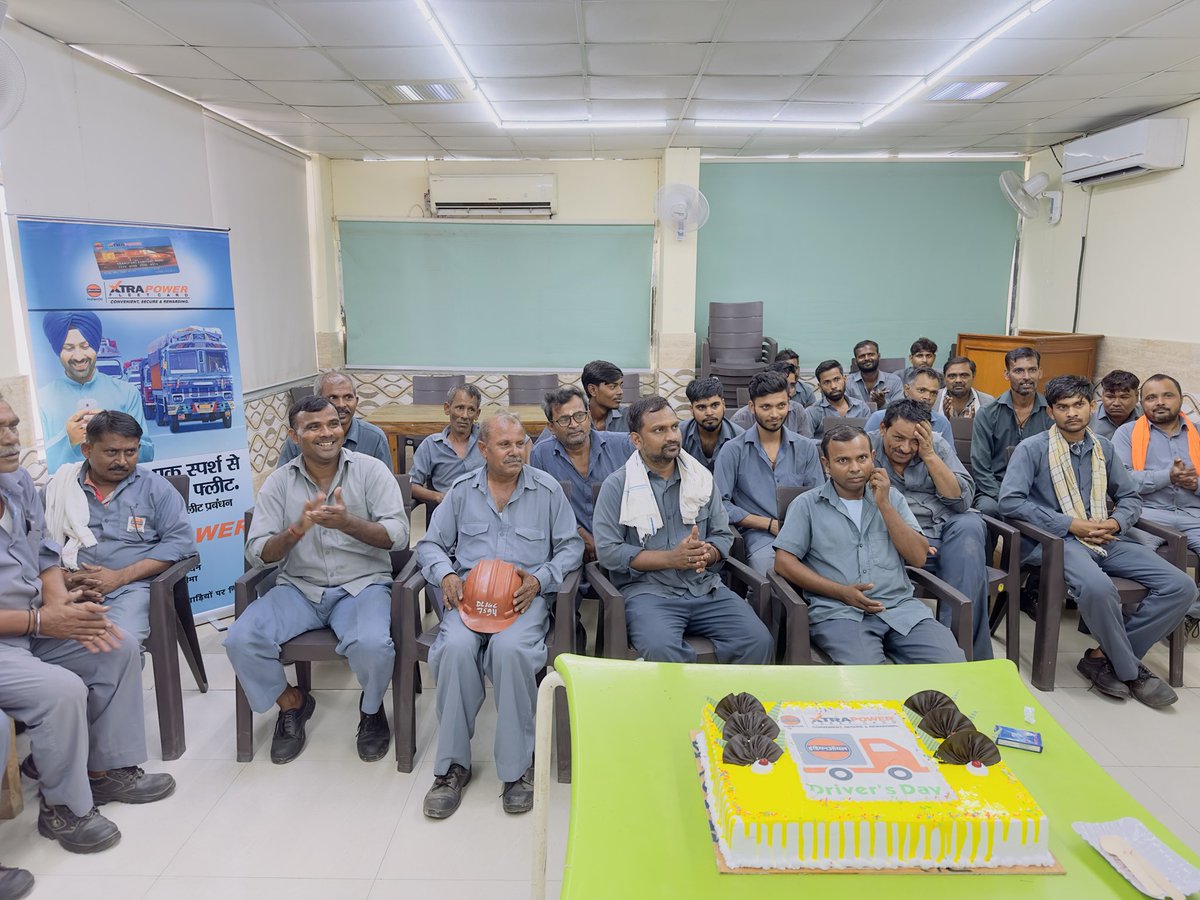 jitendergarwan's tweet photo. "🚚 Celebrating #DriversDay at Indian Oil Tikrikalan Terminal! 🍰👓 A day filled with cake, eye &amp; health checkups, and special gifts for our hardworking drivers. 🎉👁️🏥 Thank you for keeping our wheels turning! 🙌 #Truckers #IndianOil" @IndianOilcl https://t.co/PlTdVZ9cH1