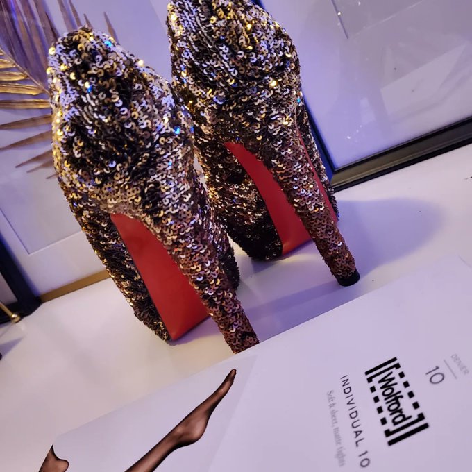 Still in the mood to wear a party attire. Weekend is not over until I say so 💅 https://t.co/WaNPIH5l<a href="/tag/footfetishqueen"class="tags"><span>#footfetishqueen</span></a>