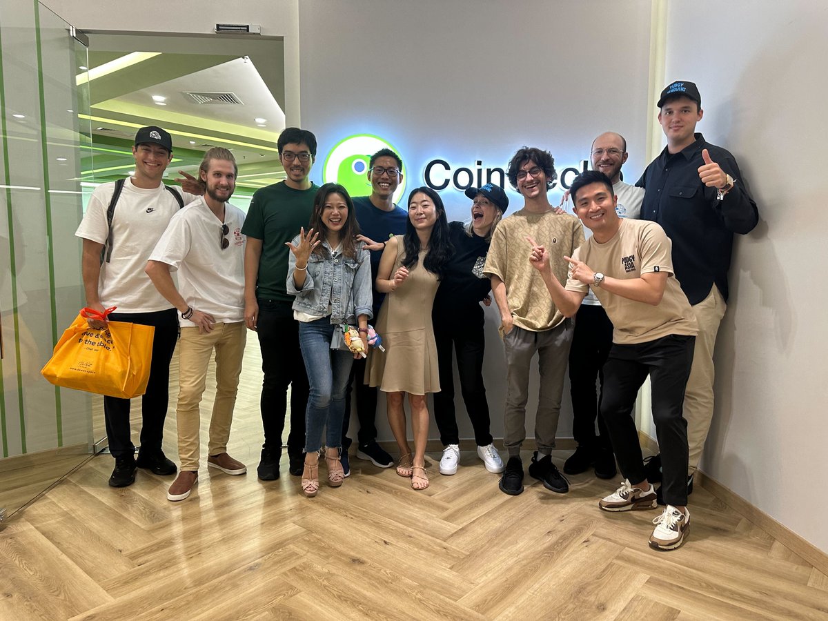 The @pudgypenguins team made a stop in our office today. What an honor to have @LucaNetz @ViPowow @FoxyPenguinApe come by as part of their Asian tour. Asia is where the growth is. I'm so glad that the Pudgy team is looking to grow more here as there's just so much opportunities!