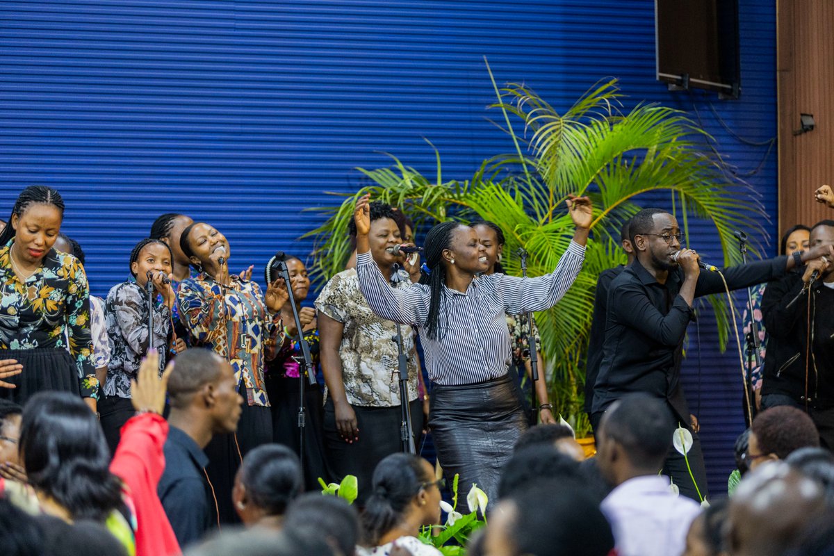 ZionTempleCC's tweet photo. "MERCY BROUGHT BEAUTY FOR ASHES" 2 Chronicles 3:1 KJV | Pastor Emmanuel Gberekpee 

"In the Bible, we see how God turns the ordinary into the extraordinary. He specializes in making greatness out of what seems useless." 

#BeautyForAshes #TransfigurationDay #AWM #ZTCC https://t.co/bKfxEIqZB1