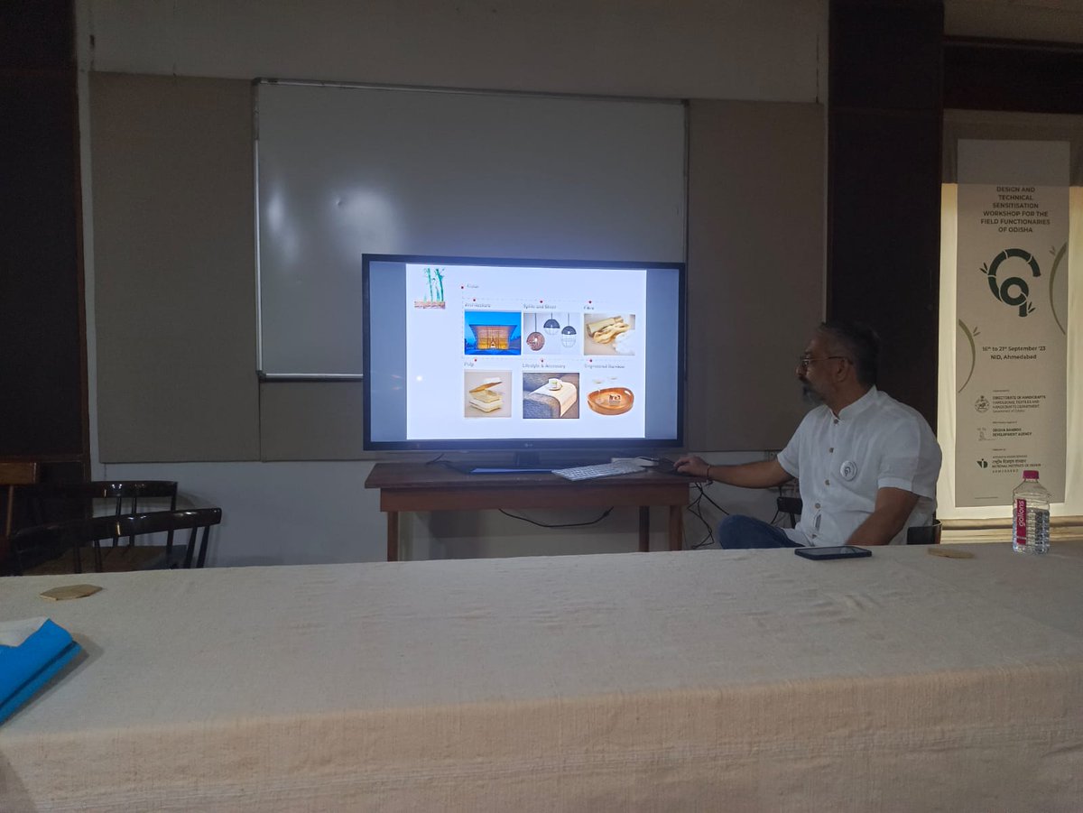 DhciOdisha's tweet photo. World Bamboo Day 2023
On-going Field functionaries Training of participants from #Bamboo Clusters of #Odisha at @NID_India Ahmedabad under #OBDA Project implemented by @DhciOdisha @HTH_Odisha @PravinsinhK #SkillDevelopment #Handicrafts https://t.co/gemxEID1QK